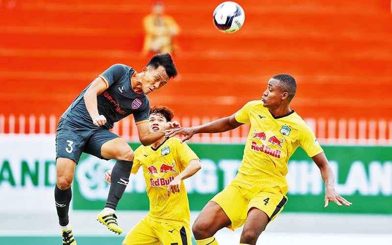  V.League, háo hức ngày trở lại 