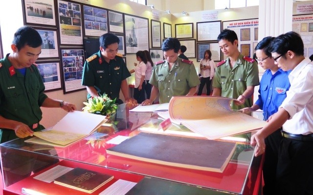  Triển lãm “Hoàng Sa, Trường Sa của Việt Nam – Những bằng chứng lịch sử và pháp lý” tại Bình Phước 