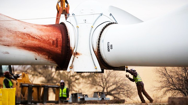  Bài toán tái chế cánh turbine gió 