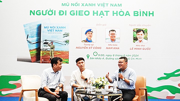  “Mũ nồi xanh Việt Nam - Người đi gieo hạt hòa bình” 