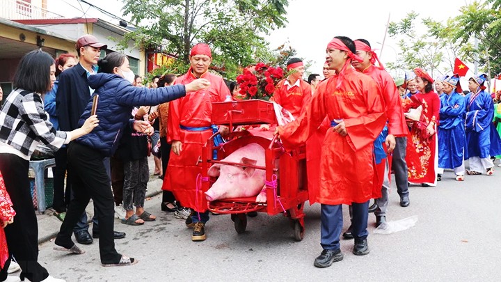  Giữ nét văn minh trong các lễ hội có sử dụng động vật 